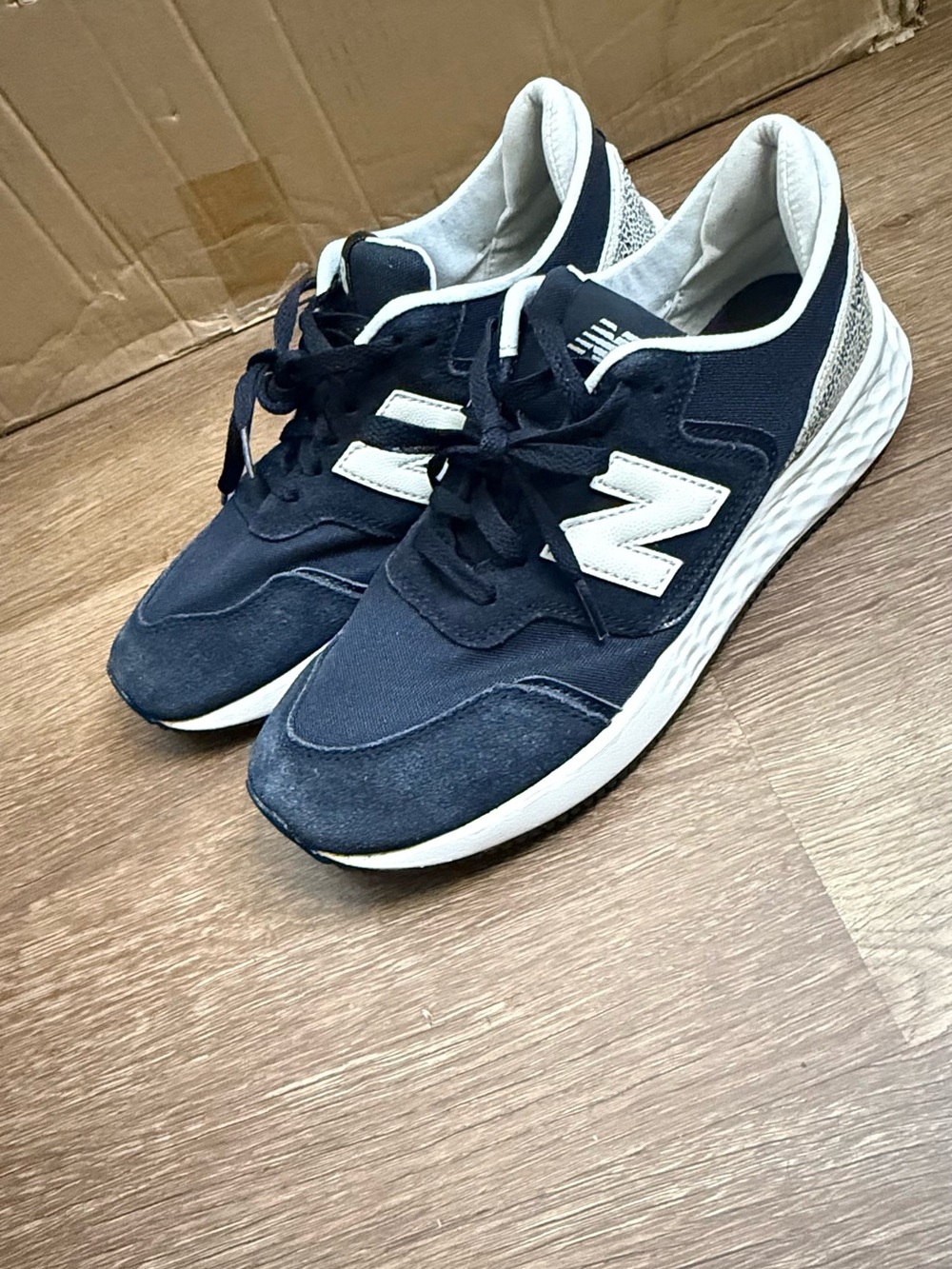 New Balance X-70 Women Shoes Size 10
